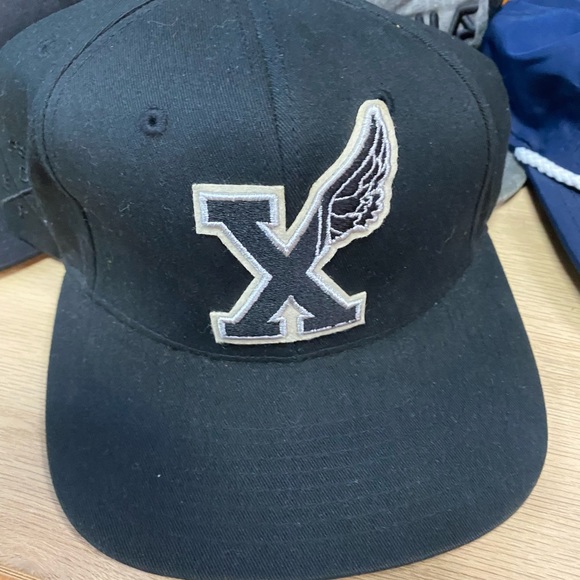 Dusty Snapbacks and Fitteds (6) - Picture 3 of 12